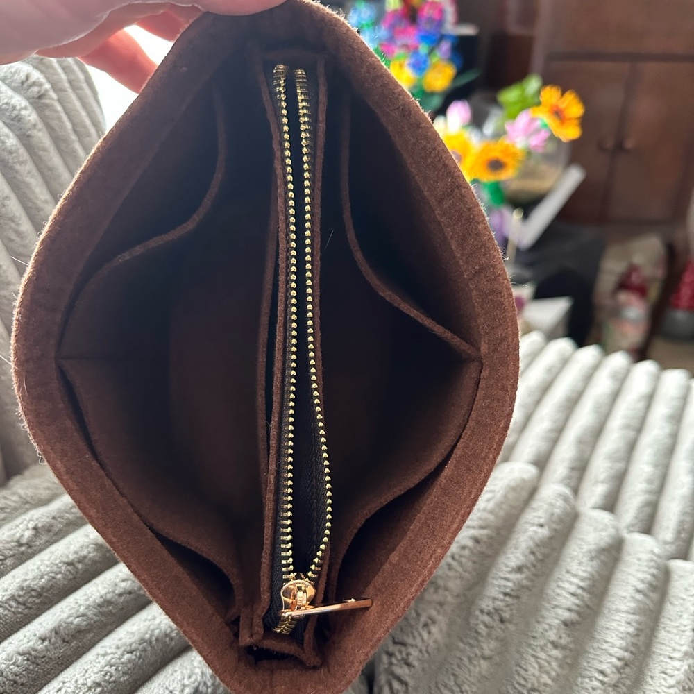 PM size LV bucket organizer